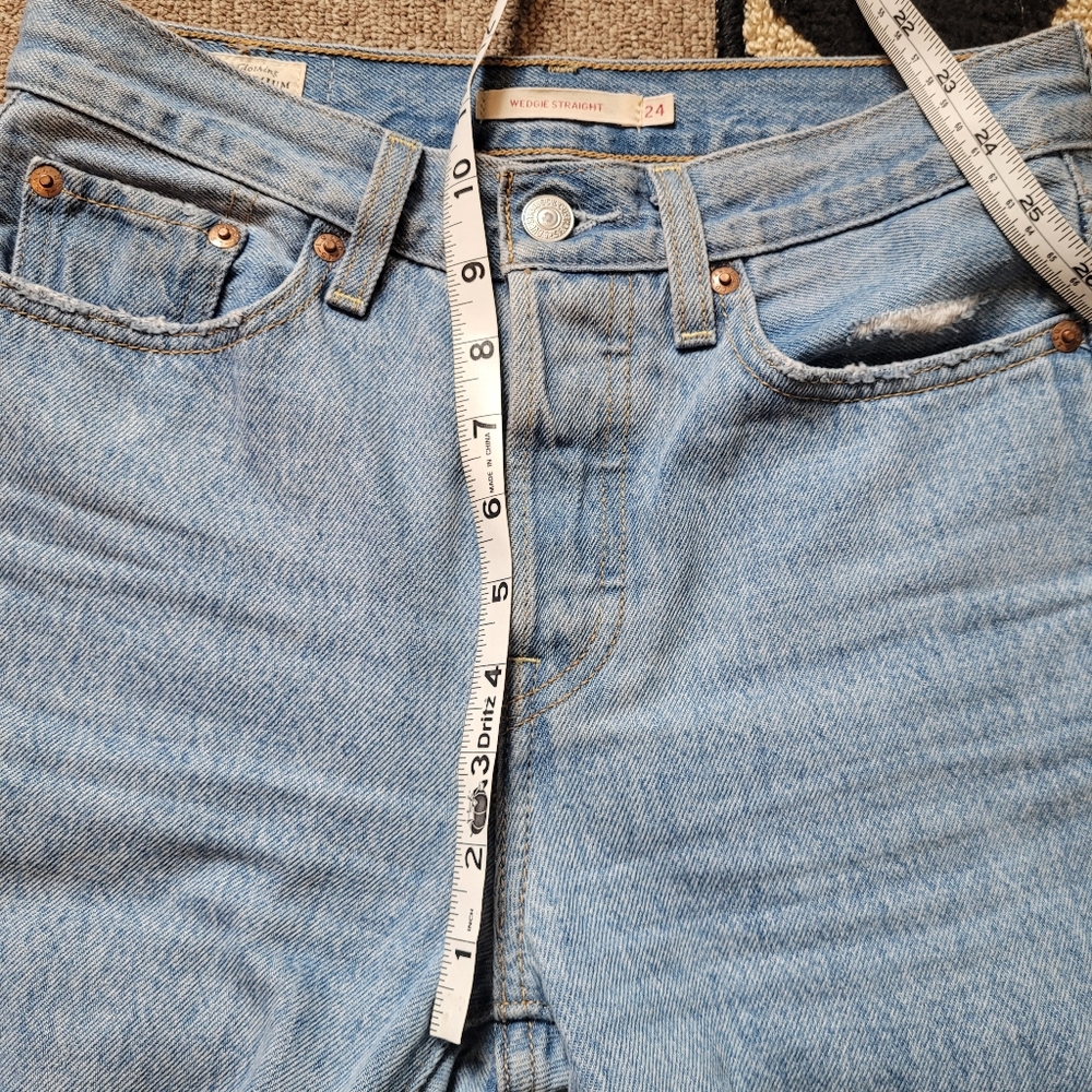 Levi's Wedgie Straight Size 24 Light Blue Wash - Picture 9 of 12
